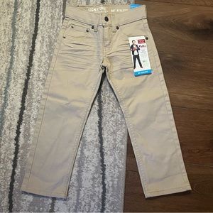 Levis relaxed fit slim Leah beige jeans, size 4Reg